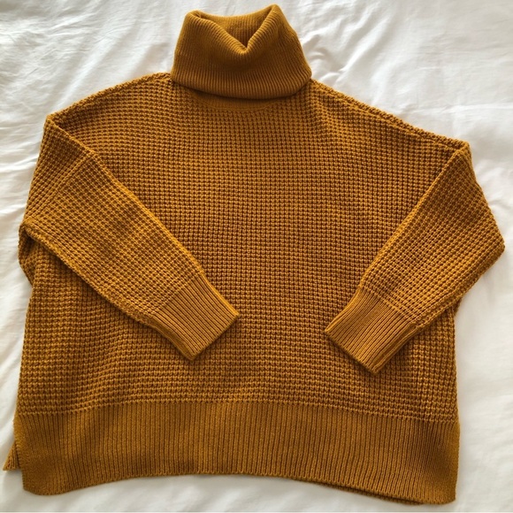 Vero Moda caramel oversized cowl neck knit sweater. Size S. - Picture 5 of 11